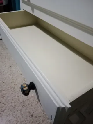 Cómoda de cajones blanca