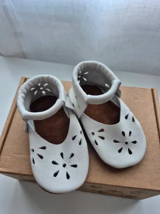 Minimox Blancas Flores Niña