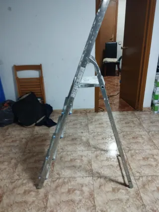 Escalera 5 peldaños aluminio