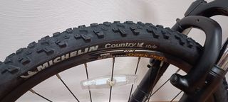 Bicicleta de Montaña Felt Q220