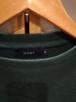Sudadera Gant verde con escudo