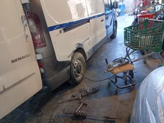 Trabajos de chapa y pintura garantizados