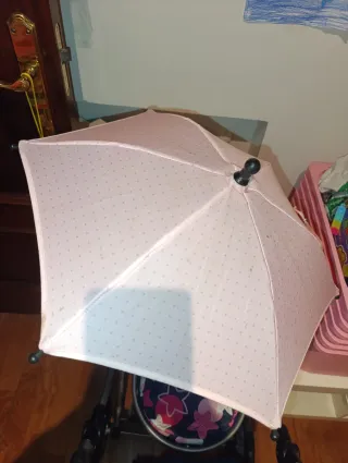 Carrito de muñecas con estrellas