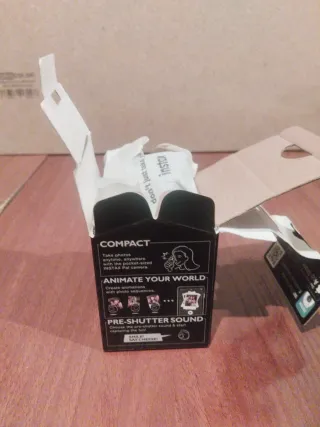 Cámara Instax Fujifilm Negra HA ESTRENAR