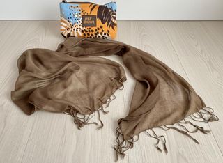 Pack ideal: Neceser+ fular. OFERTA