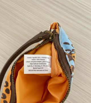 Pack ideal: Neceser+ fular. OFERTA