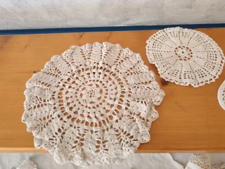 Centrini fatti a mano