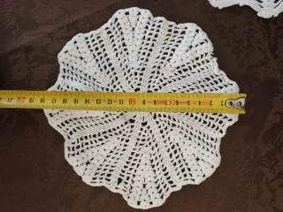 Centrini fatti a mano