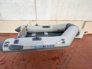 Zodiac Viamare 2,49m con motor y remos