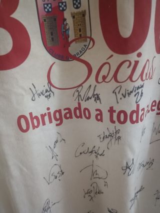 Camisola ScBraga autografada pela equipa