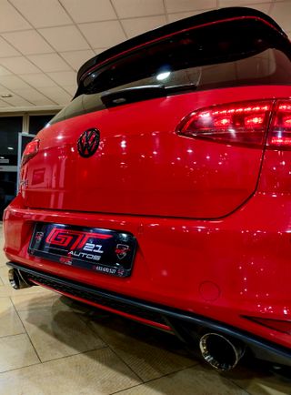 Volkswagen Golf GTI