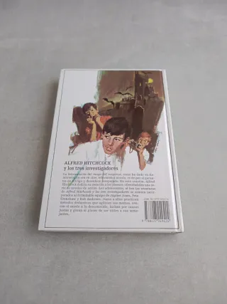 LOS TRES INVESTIGADORES 42 MISTERIO DE LOS ASALTOS