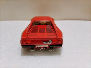 Ferrari GTO Bburago 1/24