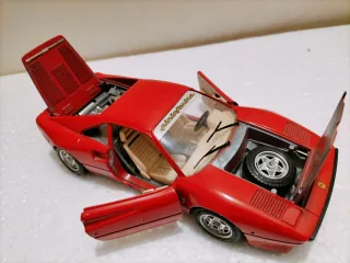 Ferrari GTO Bburago 1/24