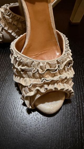 Sandalias Chie Mihara Beige/Oro