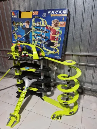 Parking Juguete Molto + 5 Coches