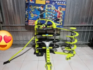 Parking Juguete Molto + 5 Coches