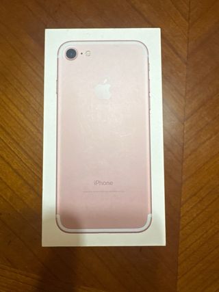 Iphone 7 con cargador y cable