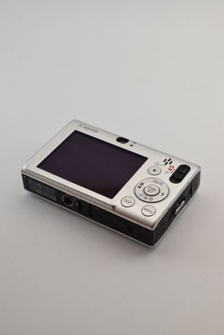 Cámara Digital Canon IXUS 80 IS 8MP Plata