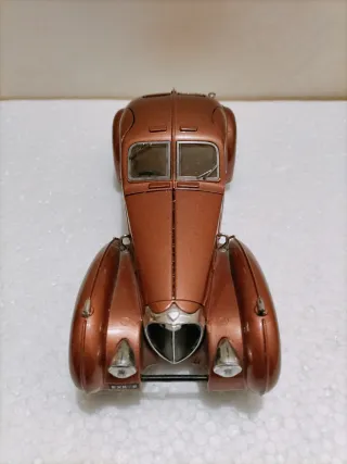 Bugatti Atlantic Bburago 1/24