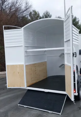 Remolque vang de caballo y medio