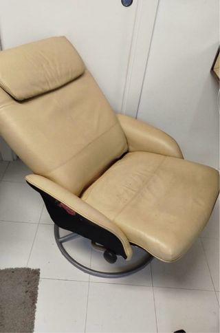 Sillón reclinable piel metal beige