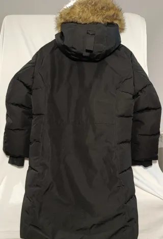 Parka Zara acolchada pelo negra Talla XXL
