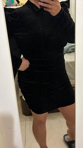 Vestido Negro Fiesta con Tachuelas y Malla