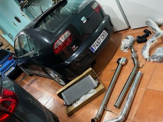Intercooler y línea Seat León 1 sin estrenar
