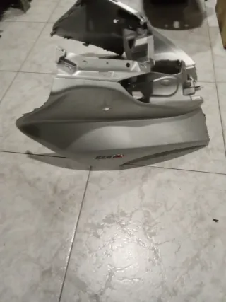 Carenado frontal Piaggio MP3 500