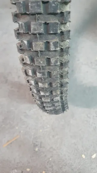 Neumático Pirelli Trial 2 3/4-16