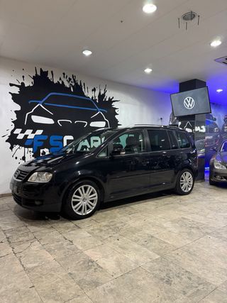 VOLKSWAGEN 🟡 TOURAN 2.0 TDI 140cv NACIONAL 5 PLAZA