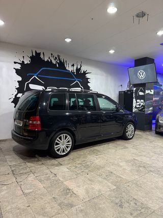 VOLKSWAGEN 🟡 TOURAN 2.0 TDI 140cv NACIONAL 5 PLAZA