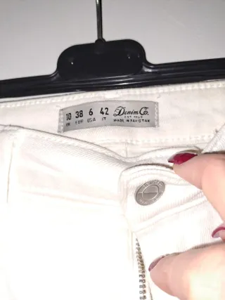 Jeans skinny bianchi strappati