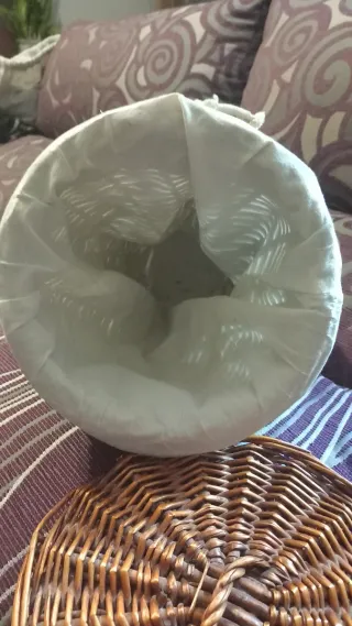 Cesta Mimbre con Forro Blanco