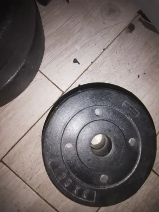 Banco de pesas y accesorios