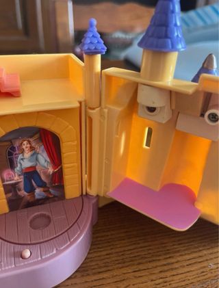 La Bella e la Bestia - Belle's Magic Mirror Castle