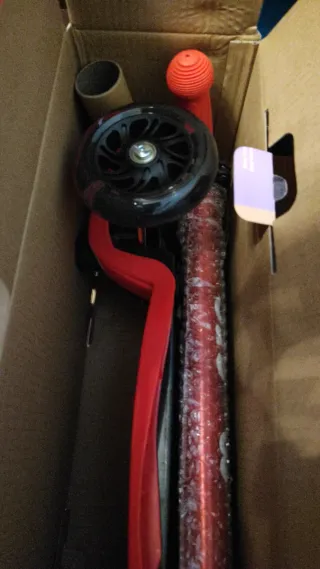 Patinete Micro Maxi LED Rojo nuevo