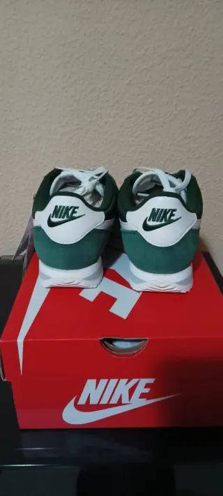 Nike Cortez TXT Verde y Blanco