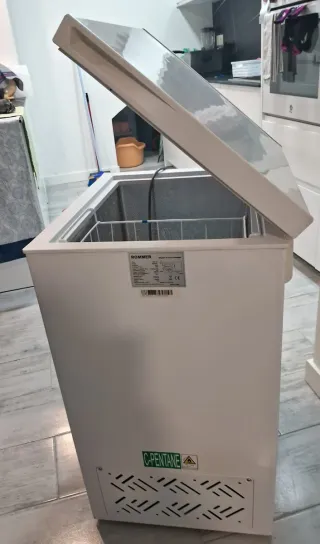 Congelador Rommer MFE-100 casi nuevo