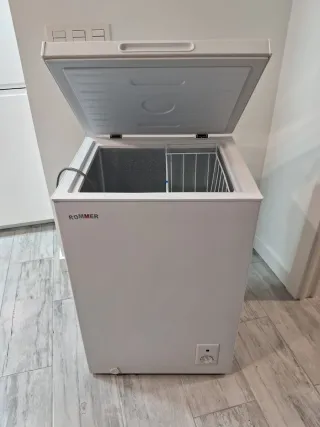Congelador Rommer MFE-100 casi nuevo