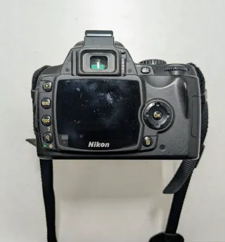 Nikon D40 Kit Fotocamera + Obiettivo 18-55mm