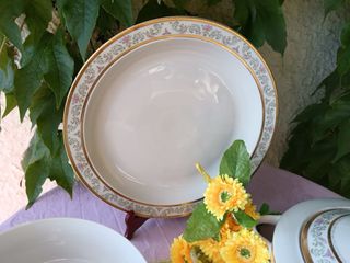 Zuppiera, piatto e insalatiera in porcellana