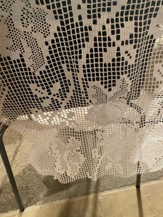 Tende ricamate bianche in tessuto