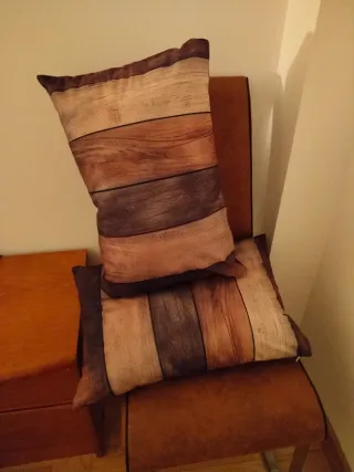 2 Cojines 60x40 cm, con cremallera nuevos.