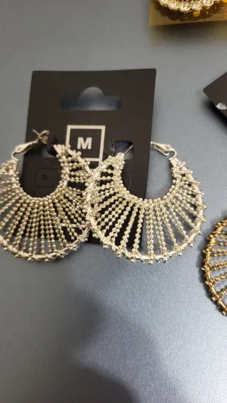 Pendientes Bisutería Dorados y Plateados