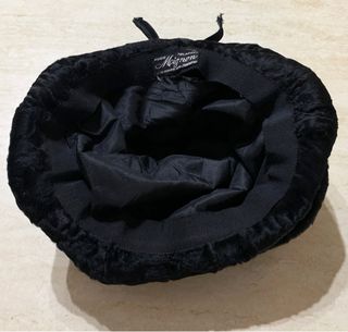 Elegante cappello vintage nero