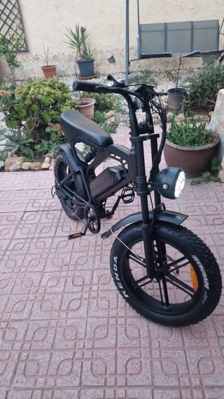 Bicicleta Eléctrica Negra Fat Bike