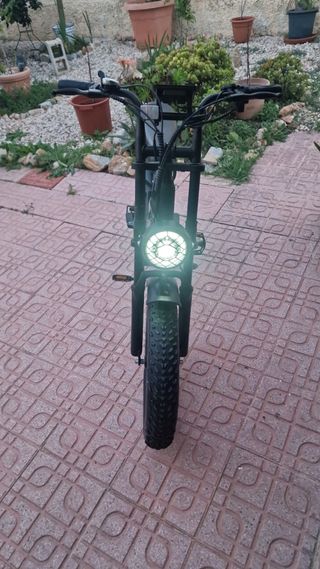 Bicicleta Eléctrica Negra Fat Bike
