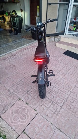 Bicicleta Eléctrica Negra Fat Bike